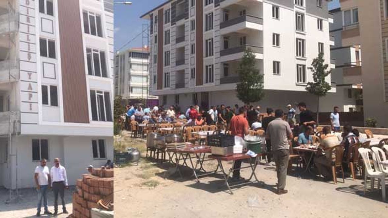 İnşaatın bitimi dolayısıyla Mevlid ve yemek