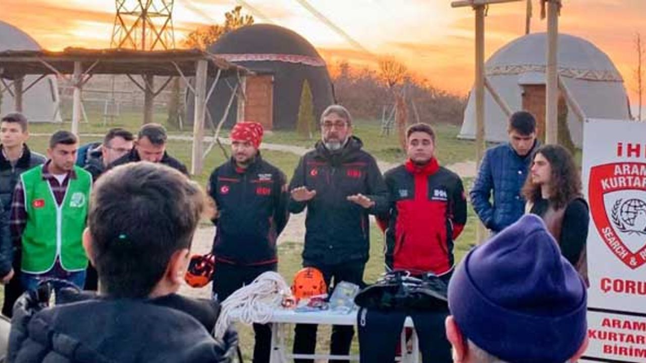 Genç İHH’dan Çorumlu Obası’nda gençlik kampı
