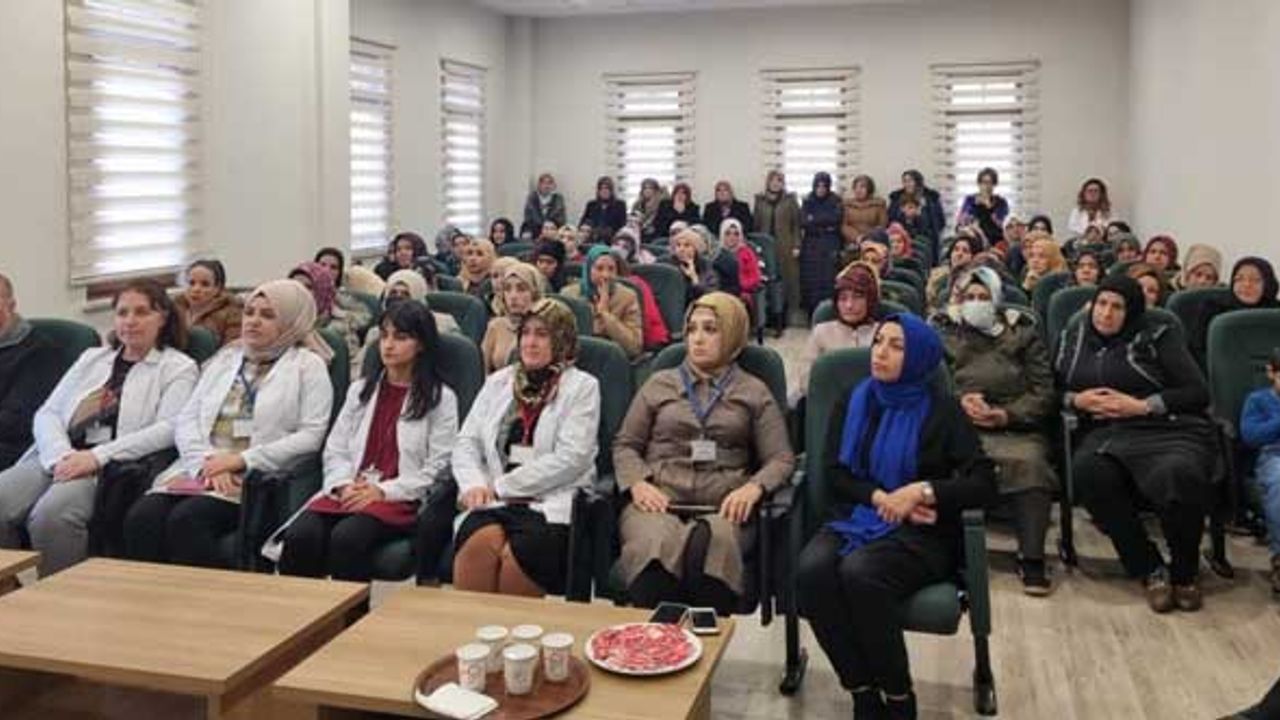 Kadem’den “iki insan” eğitimi