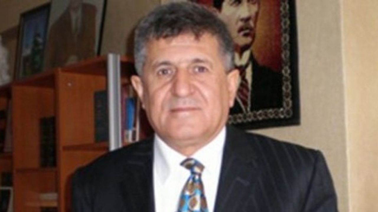 “Kemalistlere hakaret davası yeniden açılsın”