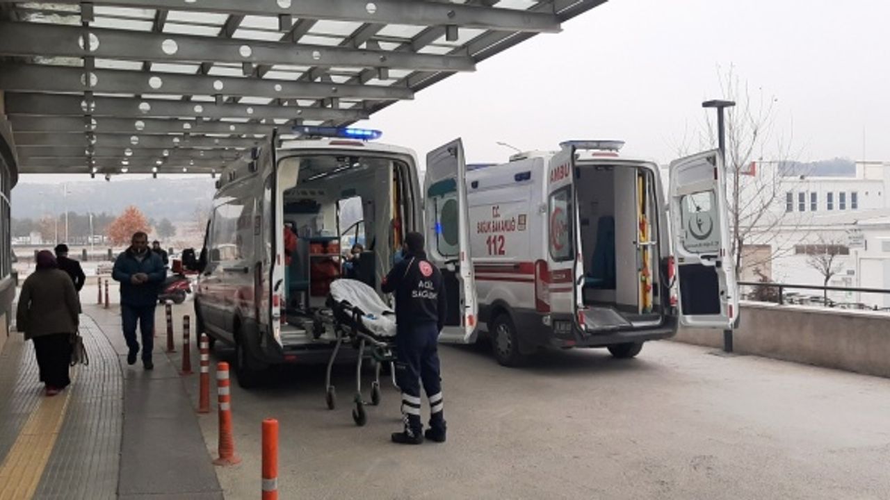 Evinin önünde otomobil çarpan kişi öldü