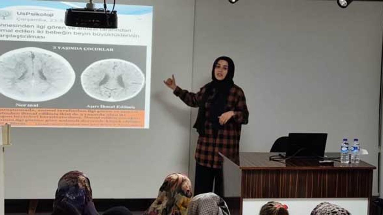 Gül-Der’de “Aile içi iletişim” anlatıldı