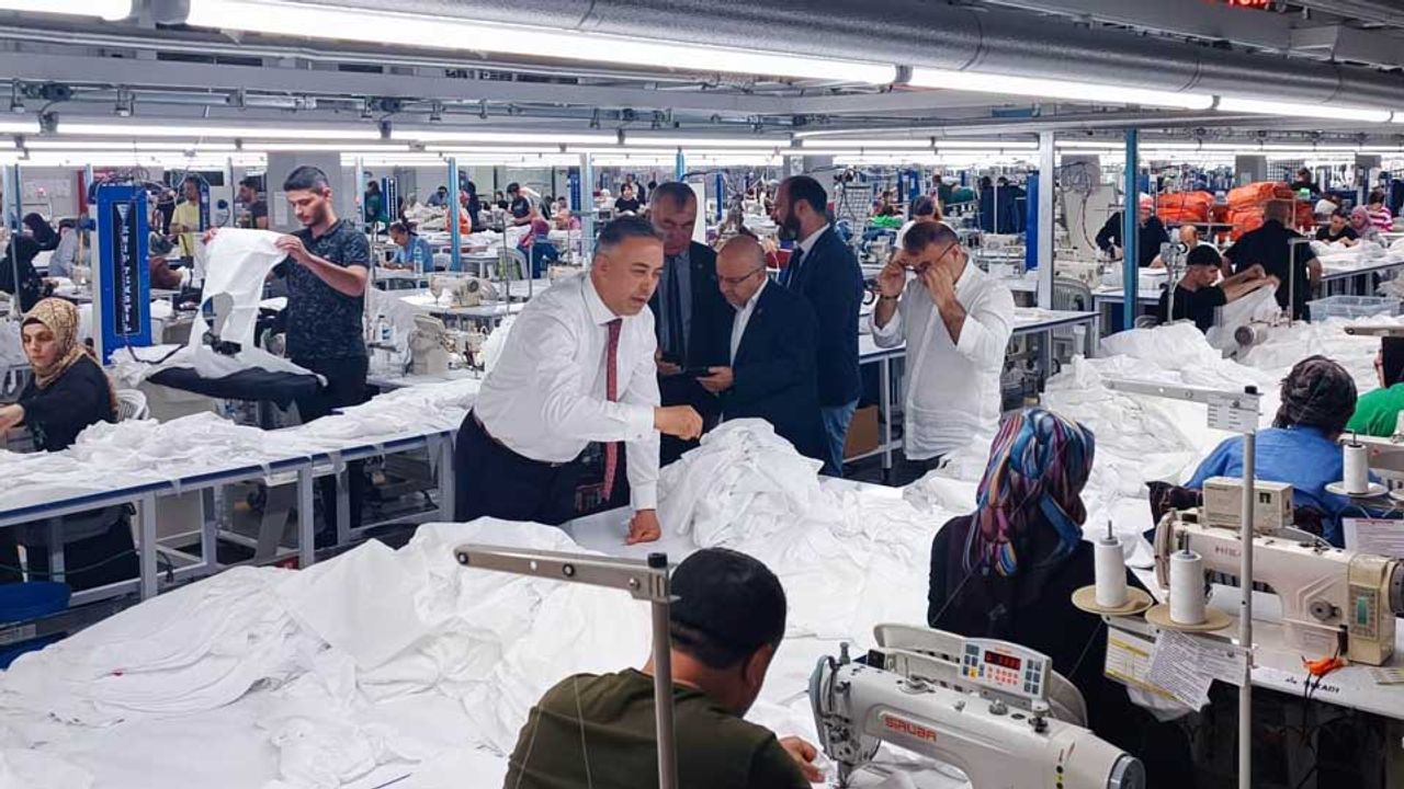 Milletvekili Tahtasız, tekstil işçilerini sandığa davet etti