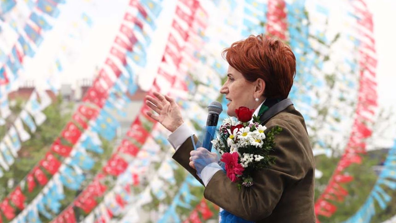 İyi Parti Genel Başkanı Meral Akşener Sakarya’da vatandaşlara seslendi