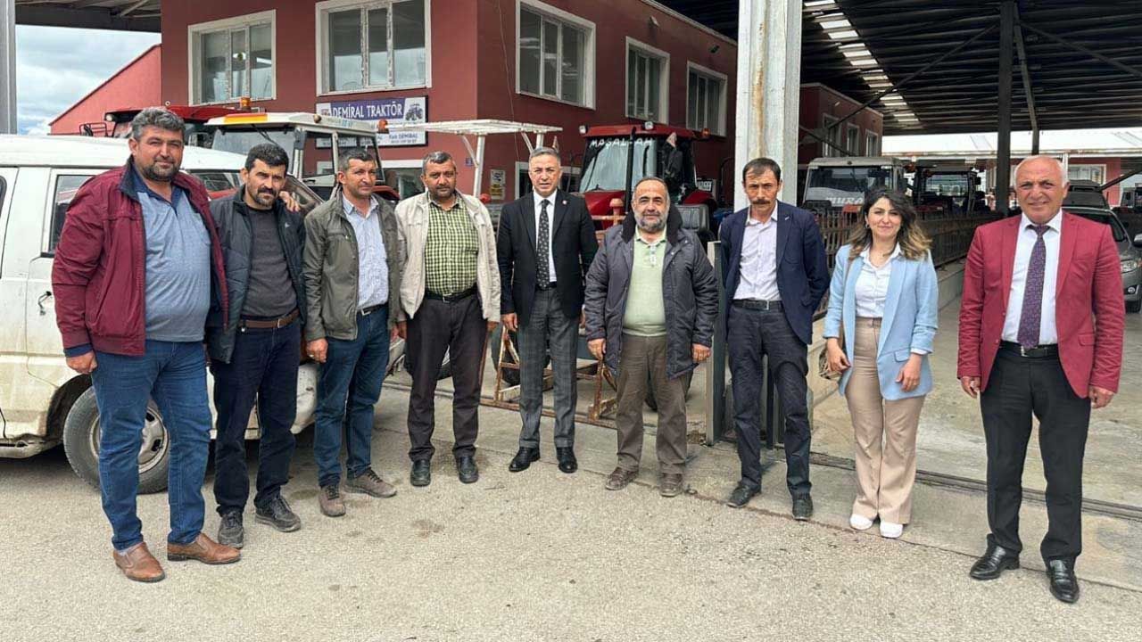 CHP milletvekili adayları Traktörcüler Sitesi’nde