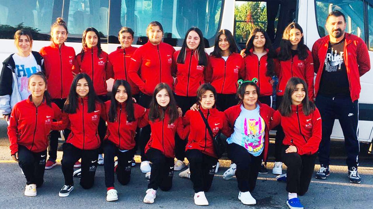 Yıldız kızların  ilk maçı Sinop’la