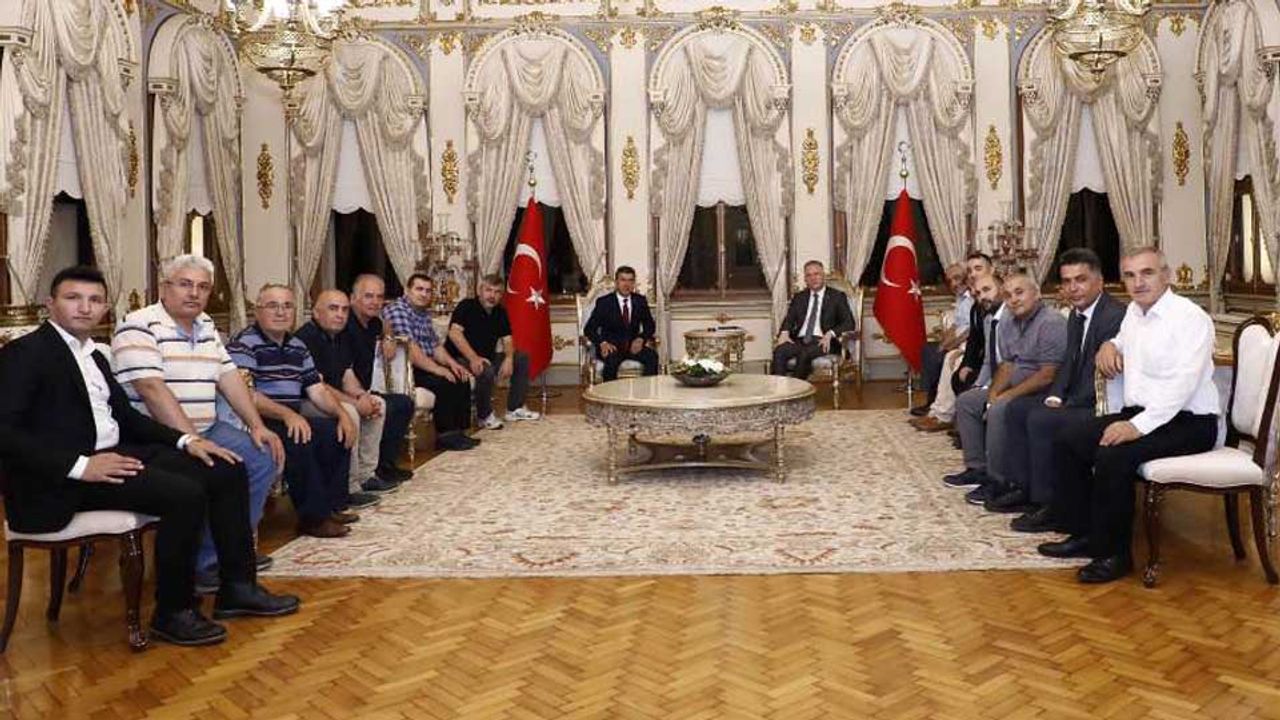 Çorumlulardan İstanbul Valisi Gül’e ziyaret