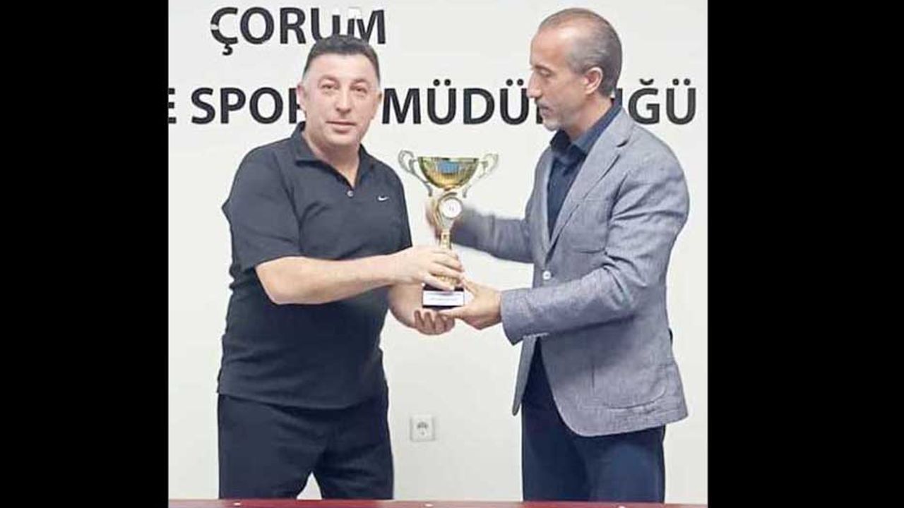 Bilardoda Cumhuriyet Kupası Ali Misket'in