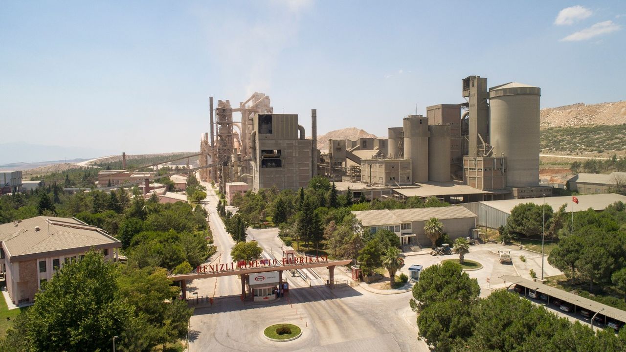OYAK’ın Çimento  Fabrikaları birleşti