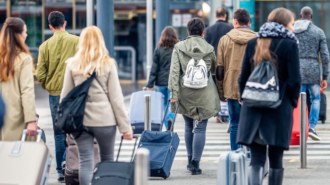 19.5 milyon kişi yurt  içinde seyahate çıktı