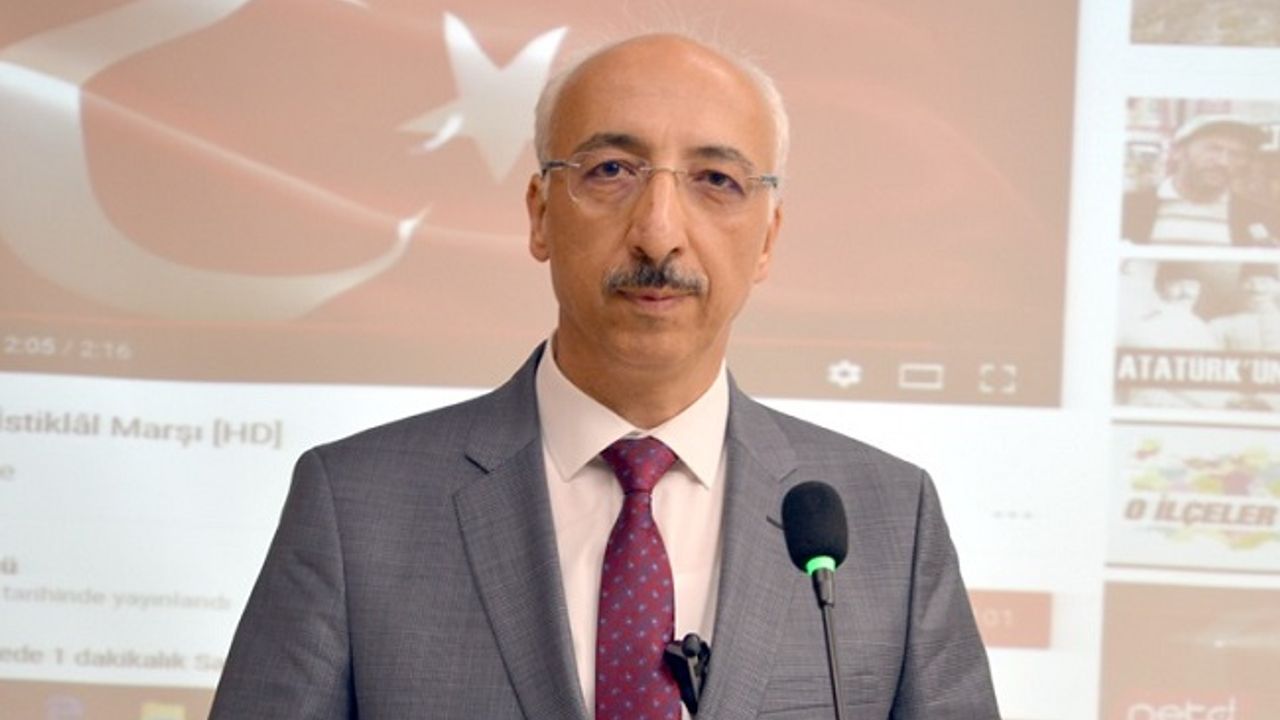 Yeşilay Şube Başkanı Dr.  Türker Ejder güven tazeledi