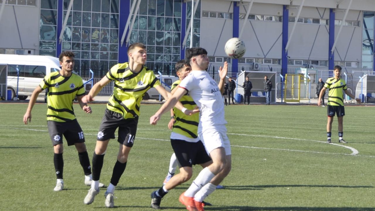 Çorum FK'nın gençleri Aksaray'da fırsat tepti: 0-3