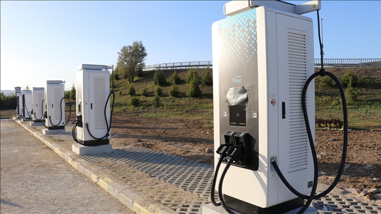 Elektrikli araç şarj soket  sayısı martta yüzde 2,3 arttı
