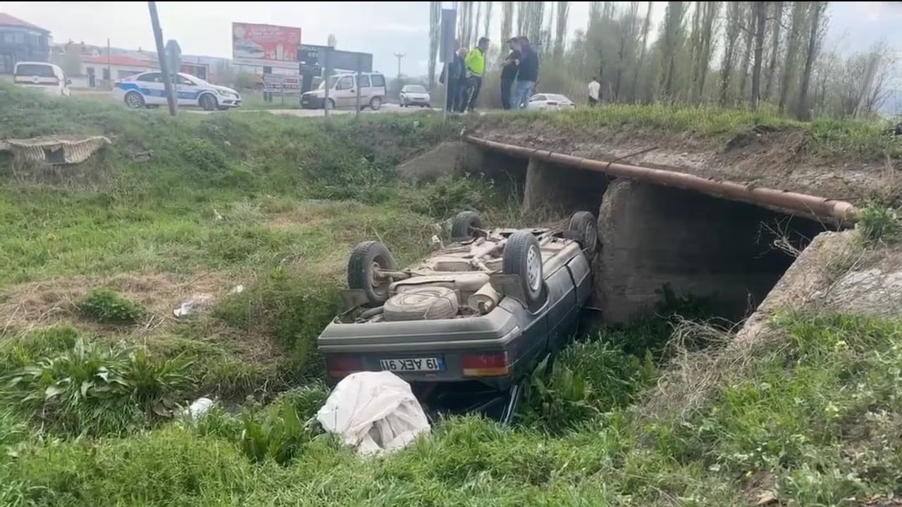 Çorum’da iki otomobil çarpıştı: 4 yaralı