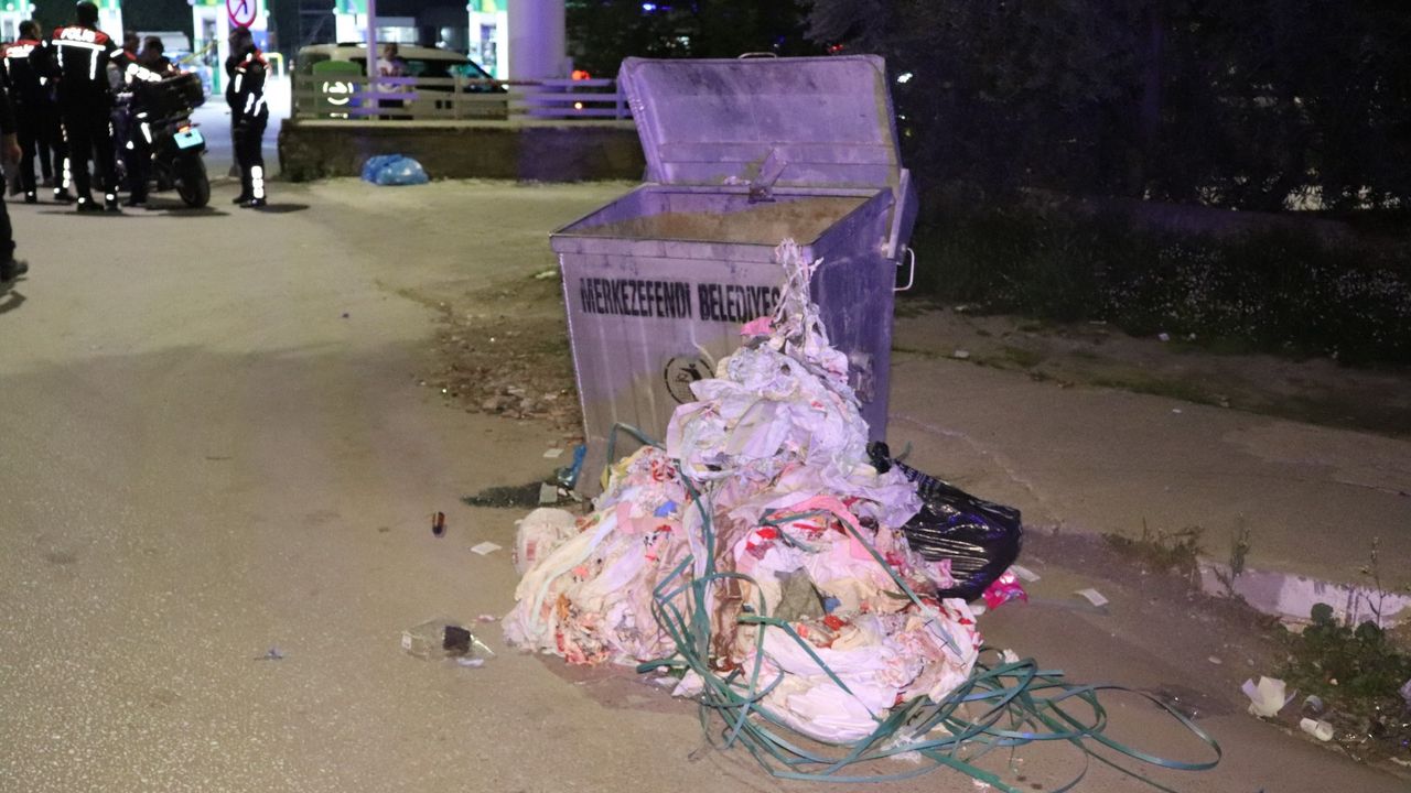 Evde doğurduğu bebeği çöpe atmış