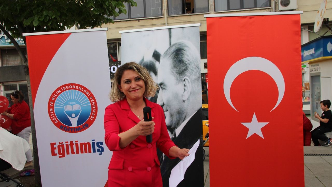 “Eğitim bir ülkenin geleceğidir, geleceğimize sahip çıkmalıyız”