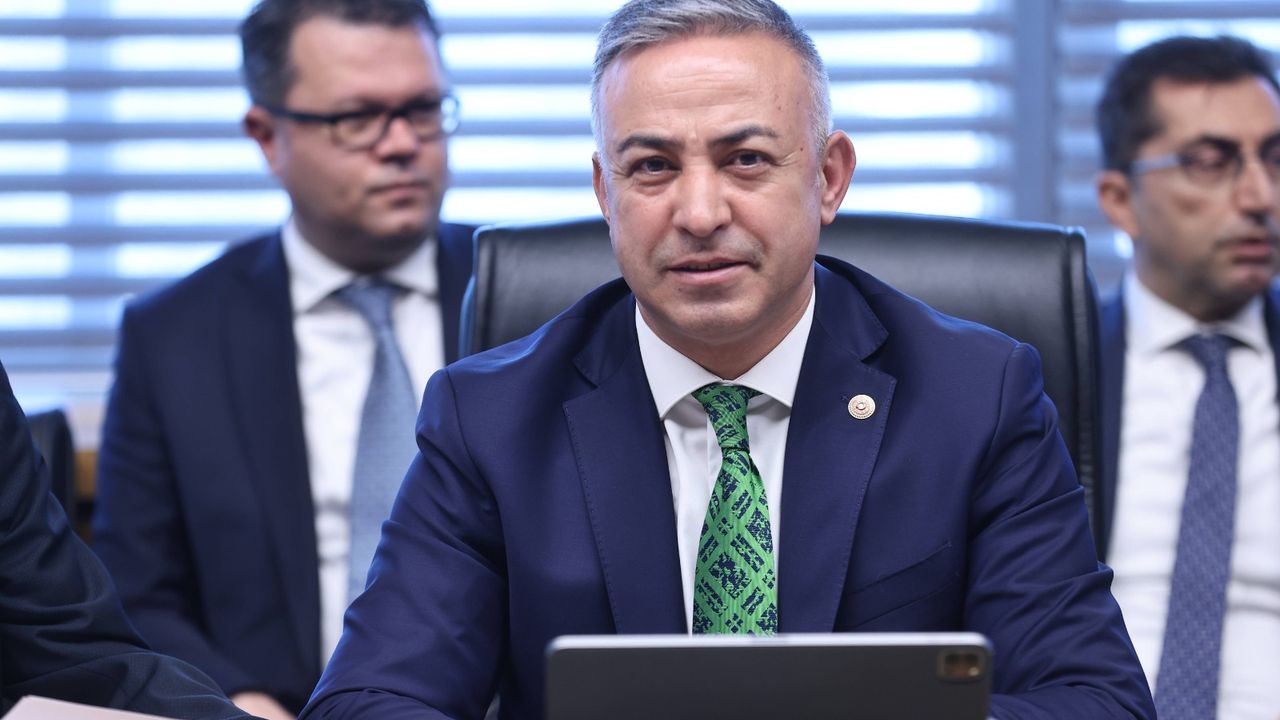 “Kamu bankalarının devasa reklam bütçesinde muhalif TV ve gazeteler yok!”