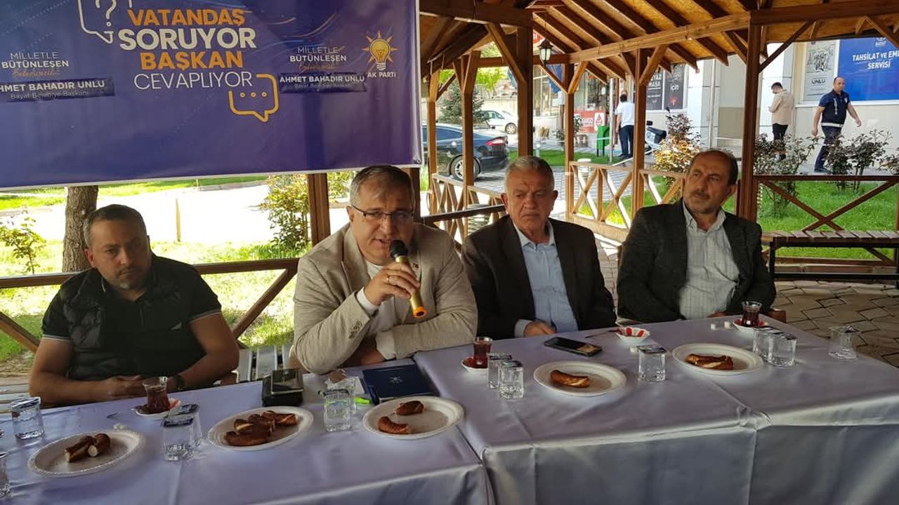 Bayat'ta "Vatandaş Soruyor,  Başkan Cevaplıyor" toplantısı