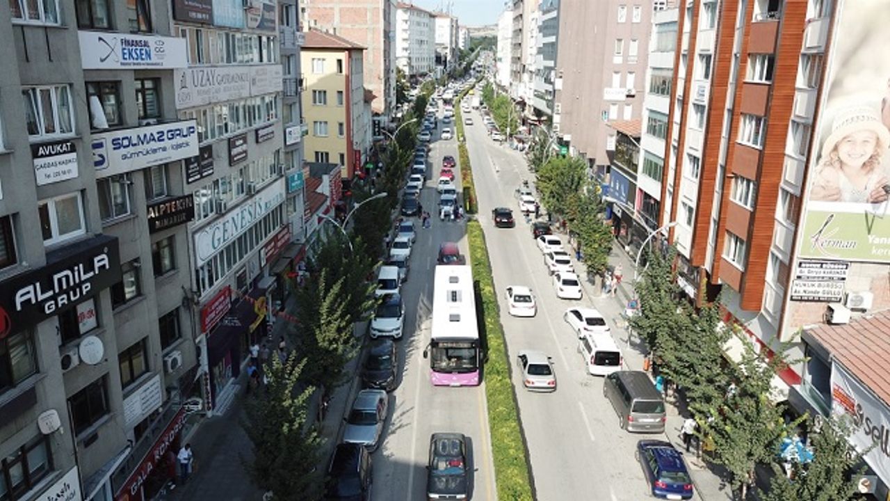 Dikkat! Gazi Caddesi çift yönlü trafiğe kapatılacak
