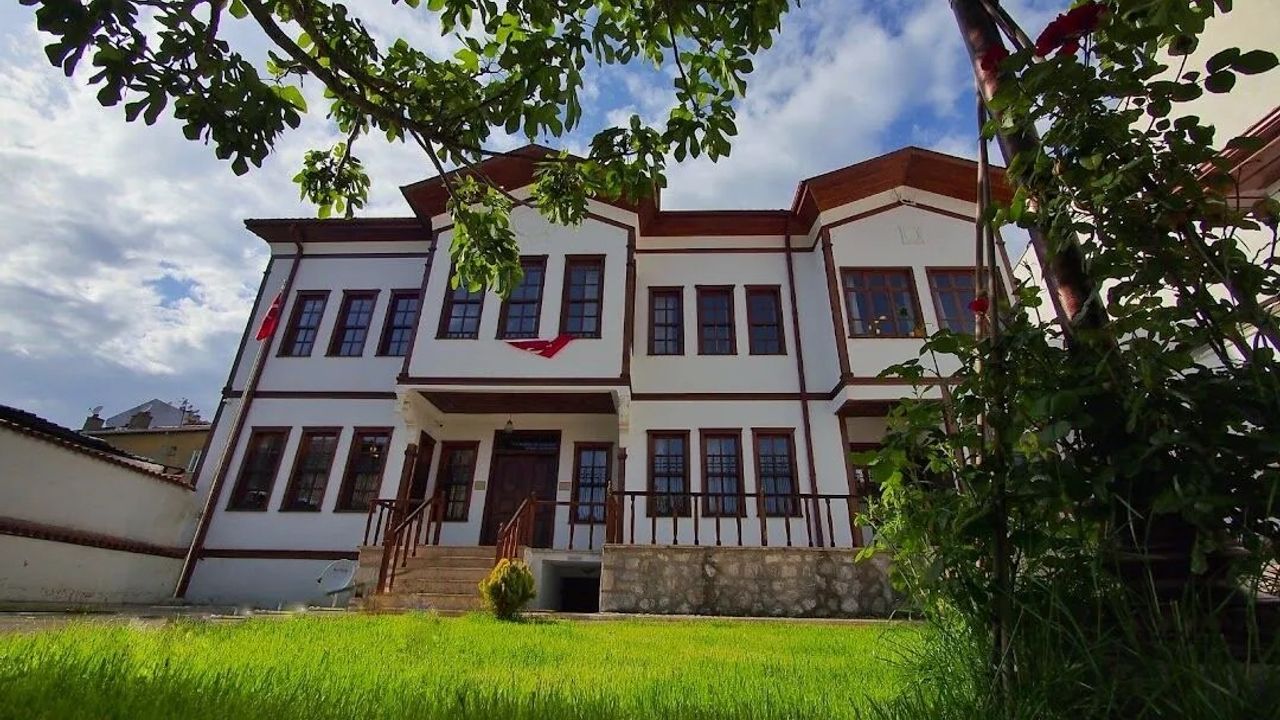 Okul ve kütüphanelerde 31 “Aile Yılı” söyleşisi