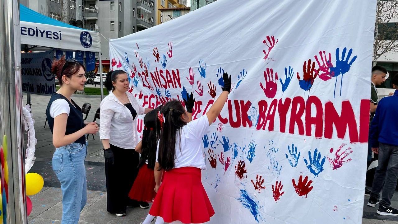 Ülkü Ocakları’ndan renkli kutlama