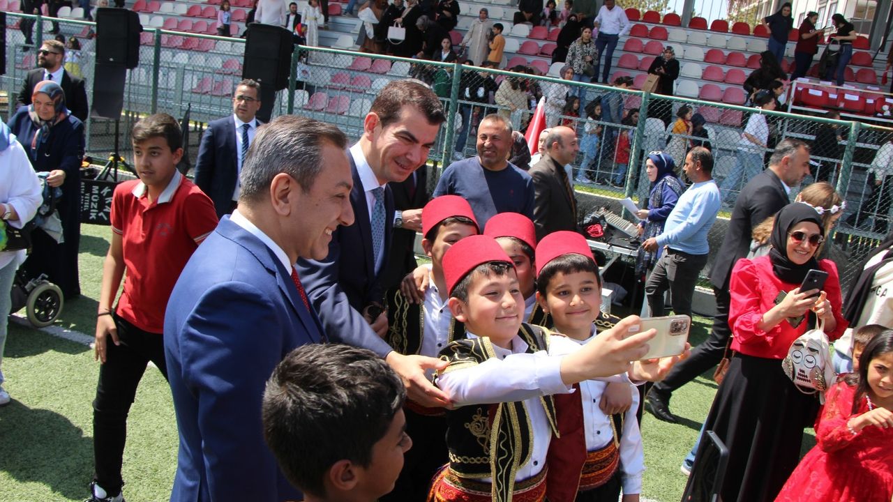 Sungurlu’da 23 Nisan coşkusu