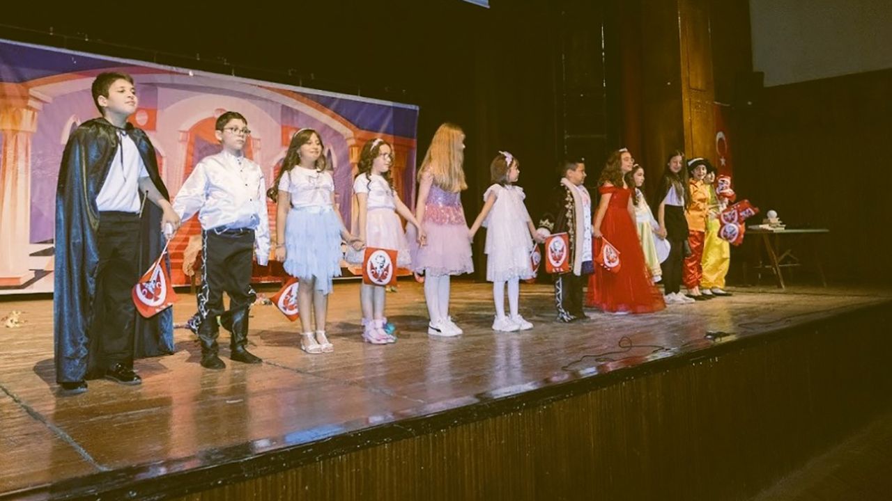 Sürekli kendini aşarak ve daha iyisini sergileyerek