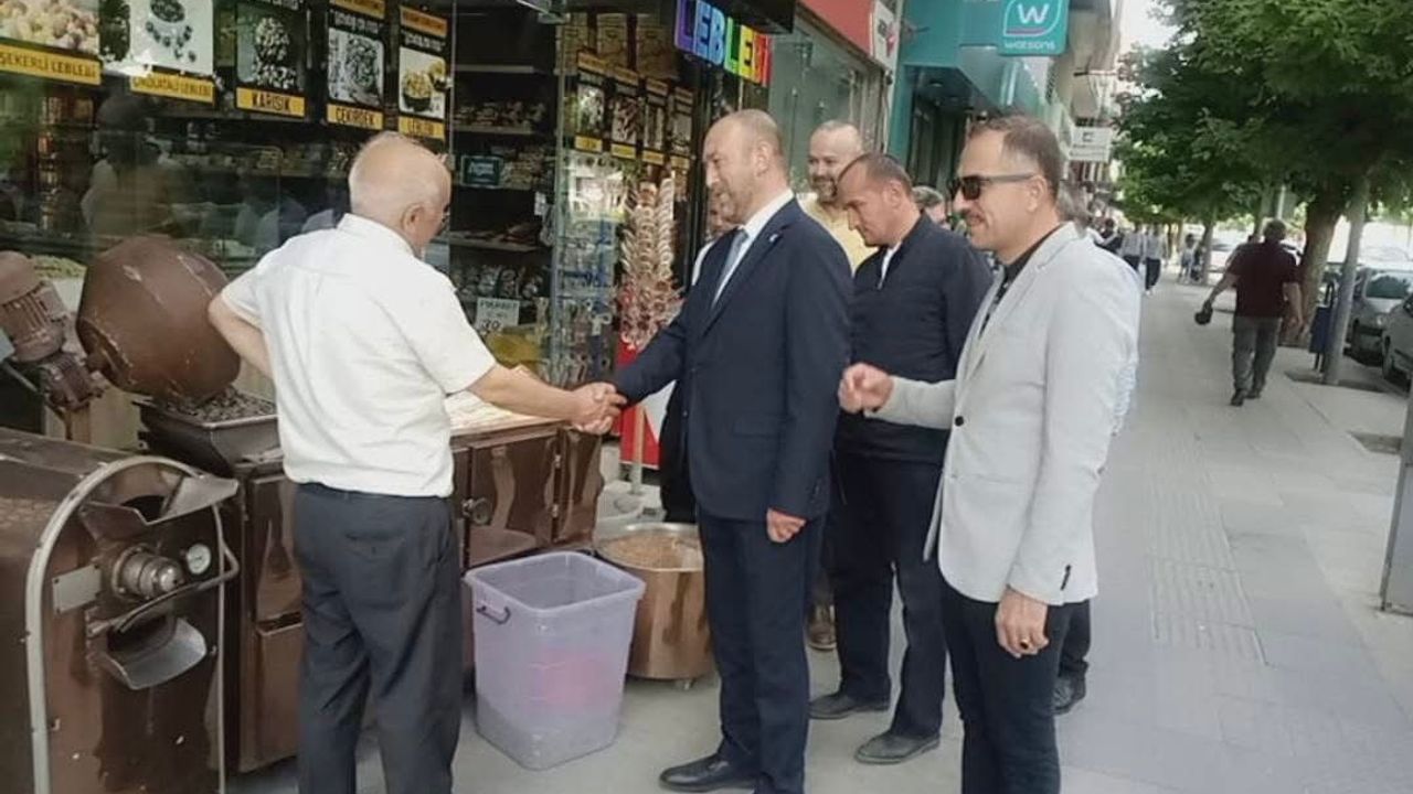 Yeniden Refah Partisi’nden  esnafa ziyareti