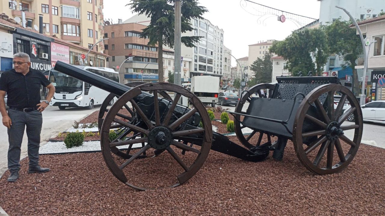 Sungurlu’da kavşaklara  top arabası yerleştirildi