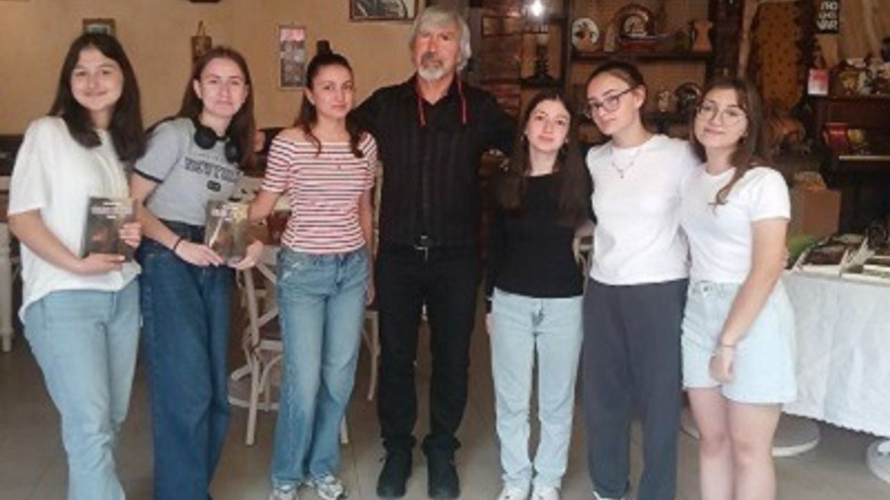 Şiir tadında anlamlı buluşma!