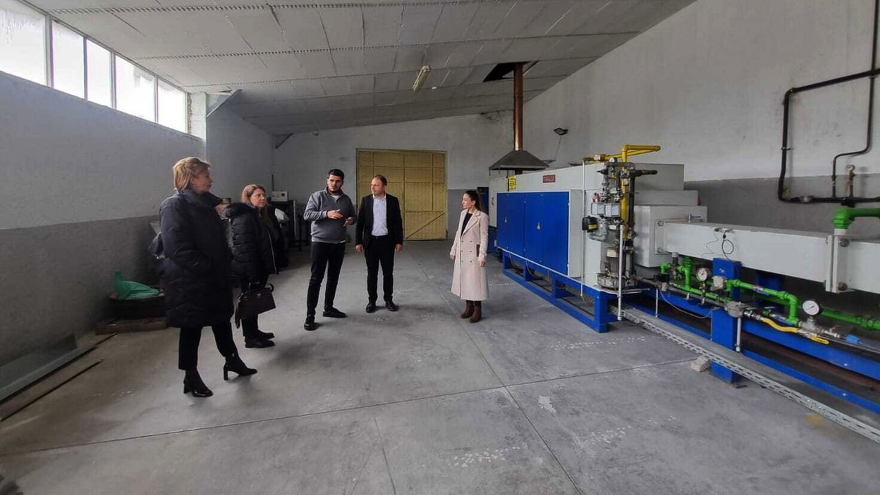 HİTÜ heyeti Sungurlu  OSB’de fabrikaları gezdi