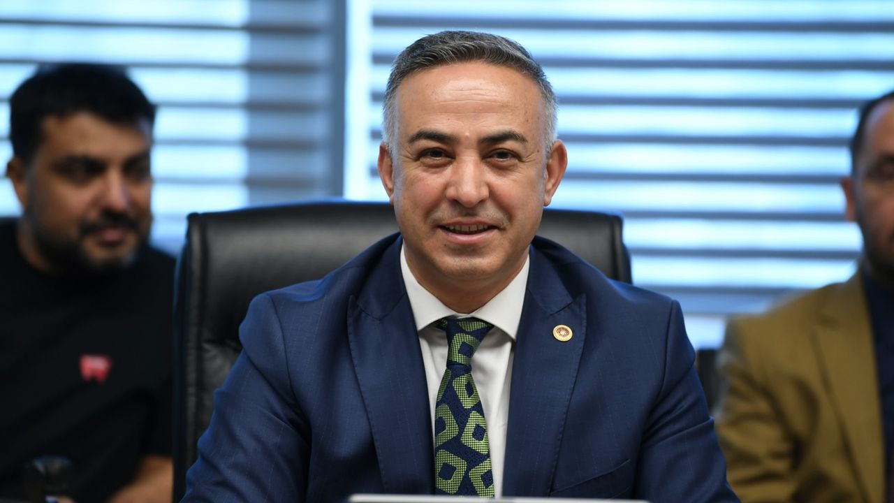 Tahtasız: “Yerel televizyonlar kapanıyor,  uydu kiralarında indirime gidilmeli”