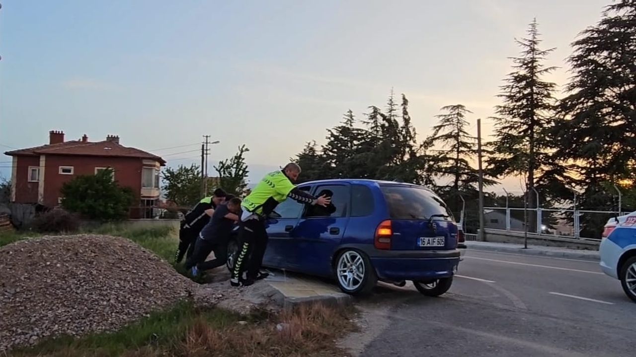 Polisten kaçan sürücüye 53 bin lira ceza