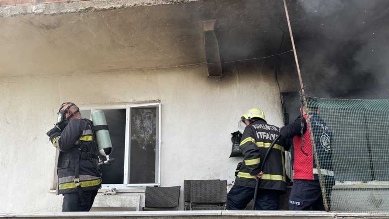 2 katlı müstakil evde yangın çıktı