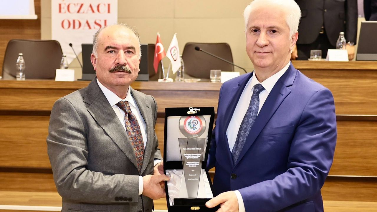 TSO’da “Eczacı ve Hukuk Zirvesi”