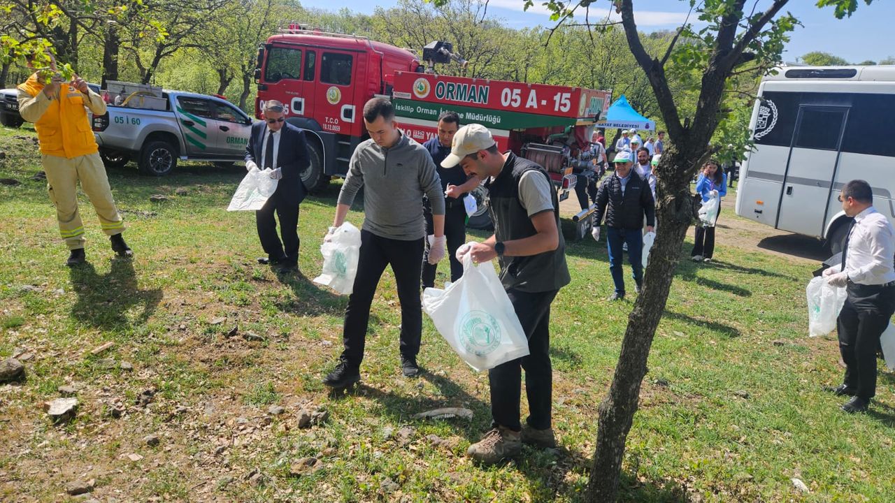 Bayat’ta “Orman Benim”  kampanyası kapsamında  etkinlik düzenlendi