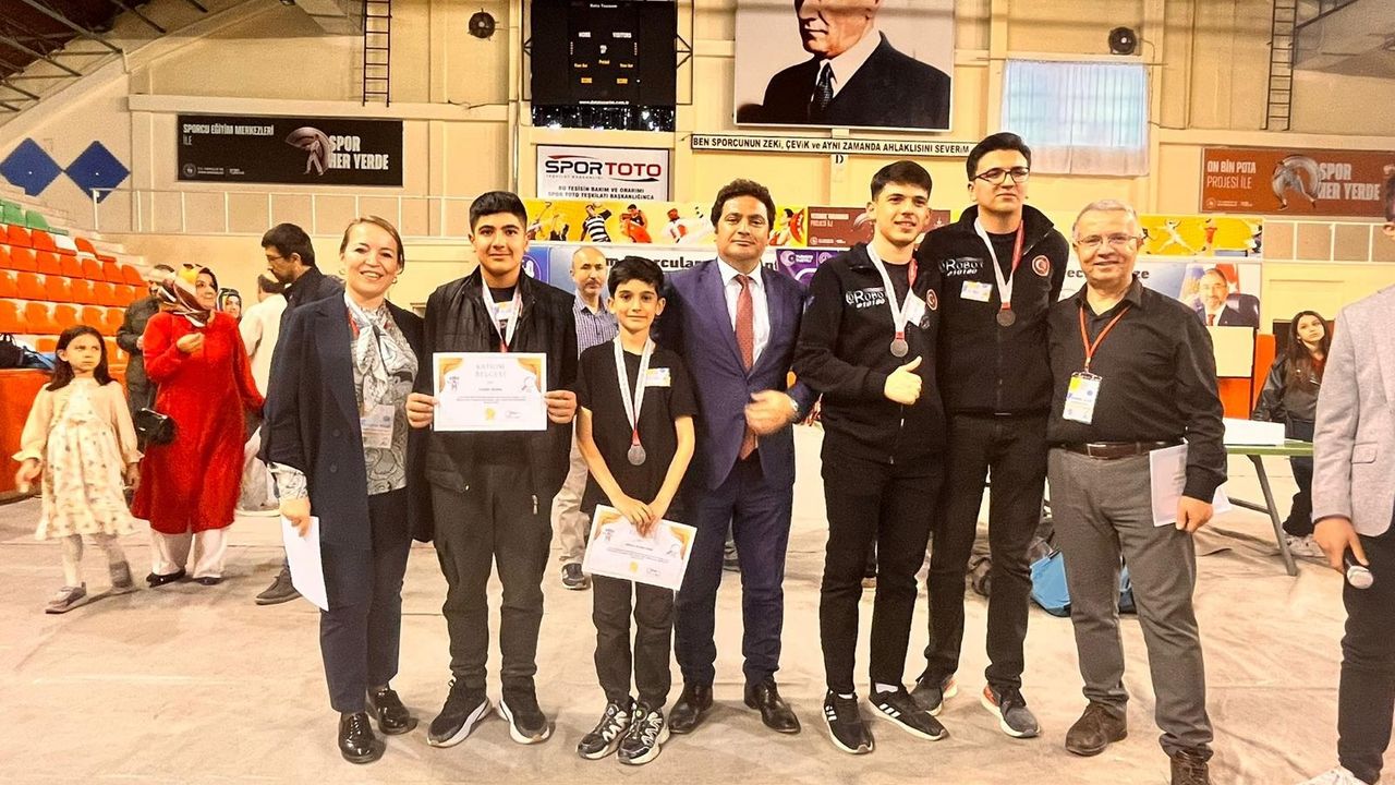 Robot Yarışması ödülleri dağıtıldı