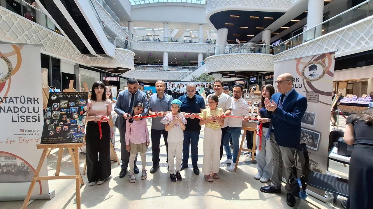Genç yeteneklerin  eserleri göz doldurdu