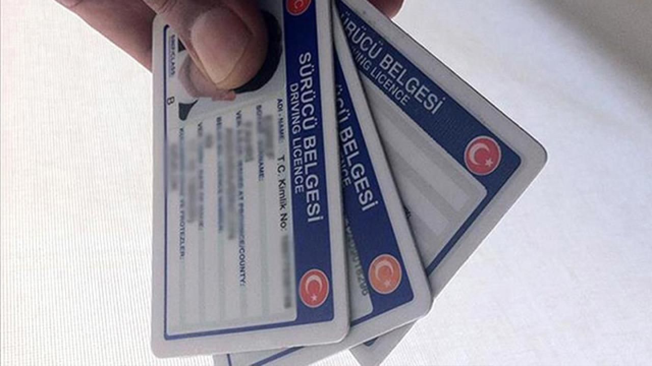 Eski tip ehliyeti olanlar dikkat! Son tarih yaklaşıyor