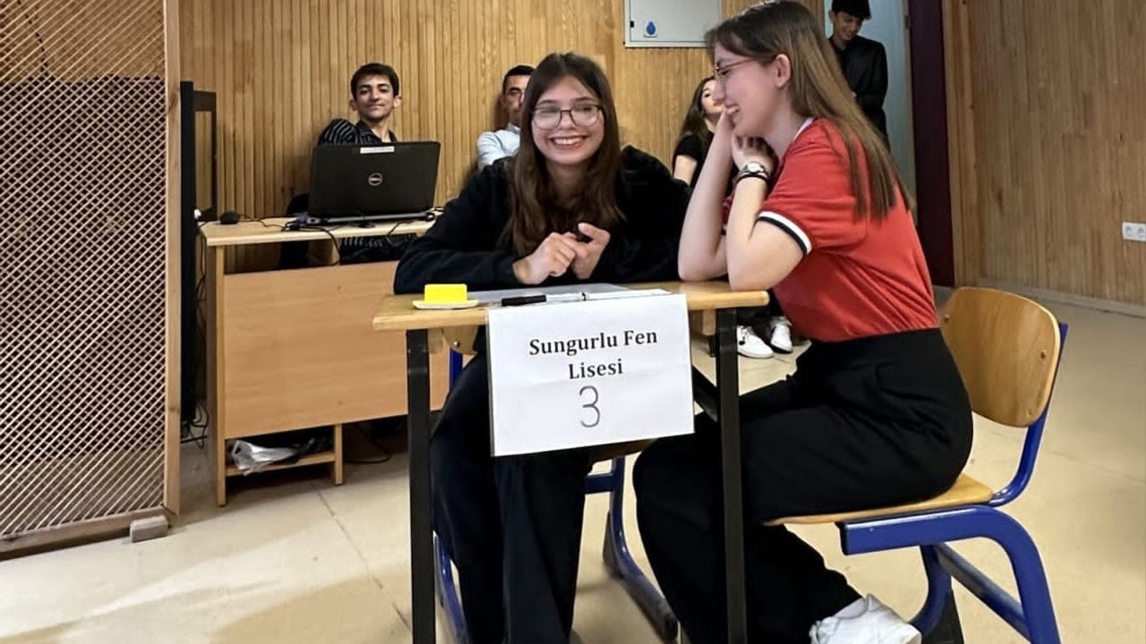 Bilgi Yarışması’nda  şampiyon Fen Lisesi