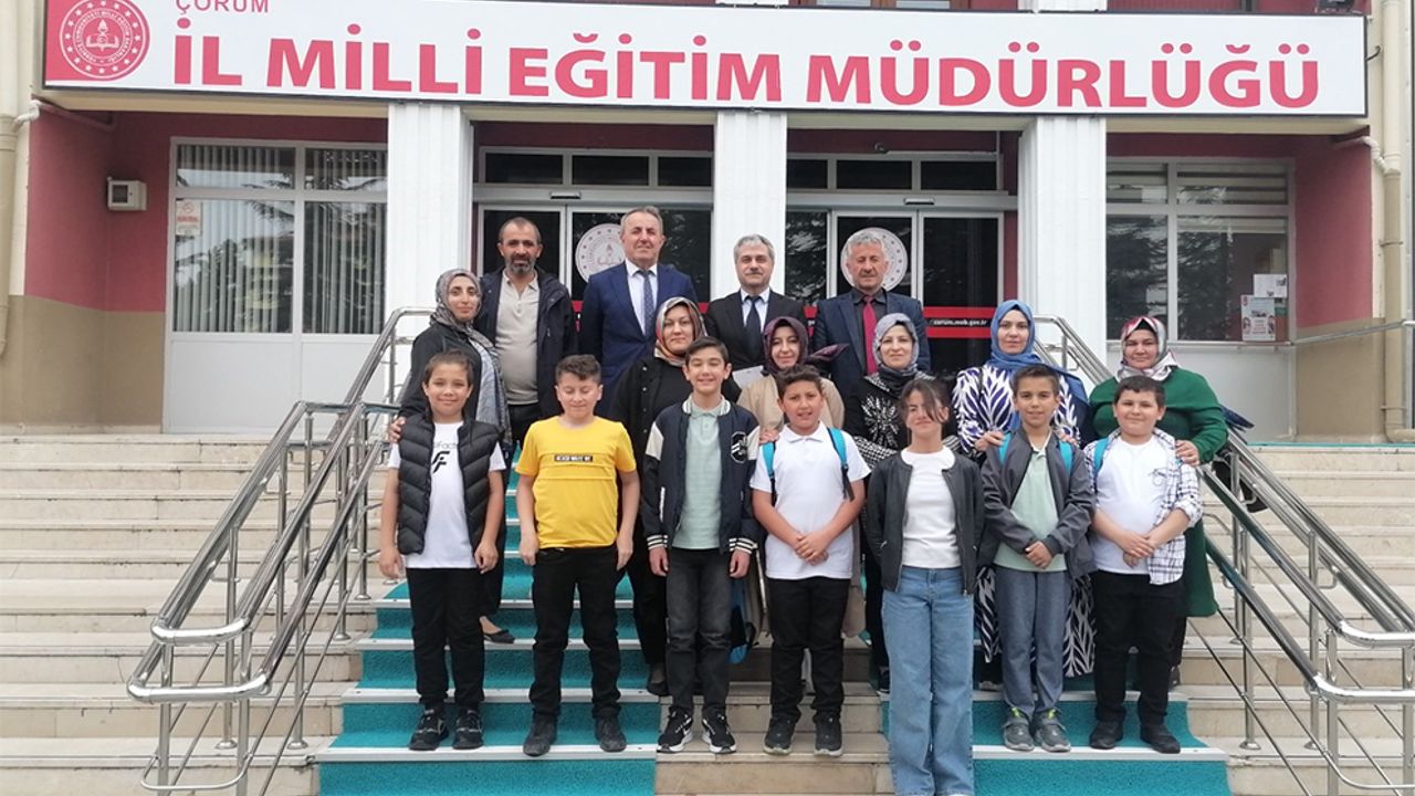 Öğrenciler şiir kitabı yazdı