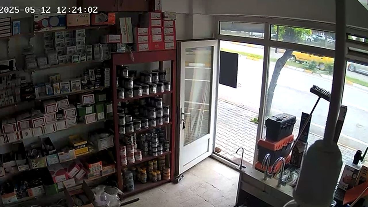 Çorum'da deprem anı kameraya böyle yansıdı