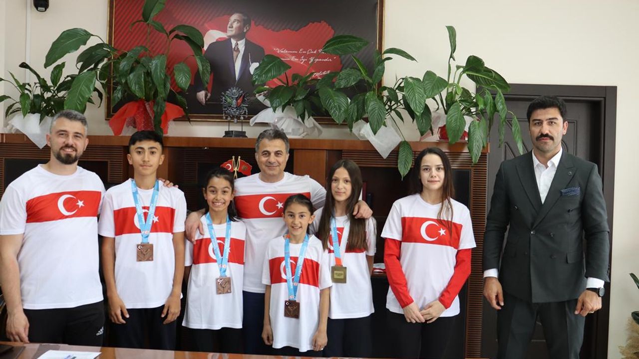 Karateciler Karadağ yolcusu