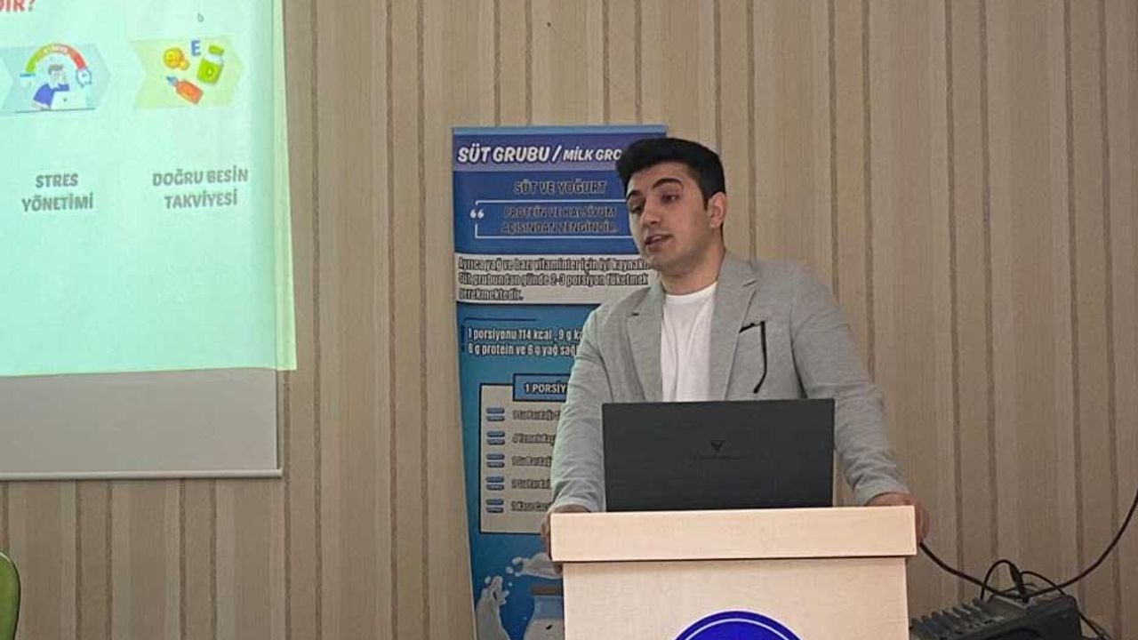 Kadın kursiyerlere “Genç  Kalmanın Sırrı” anlatıldı