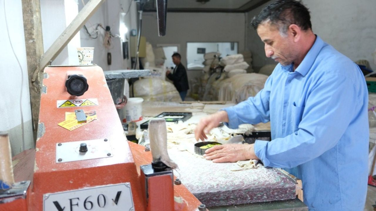 Erzincan'da üretiliyor, Çorum'da satılıyor!