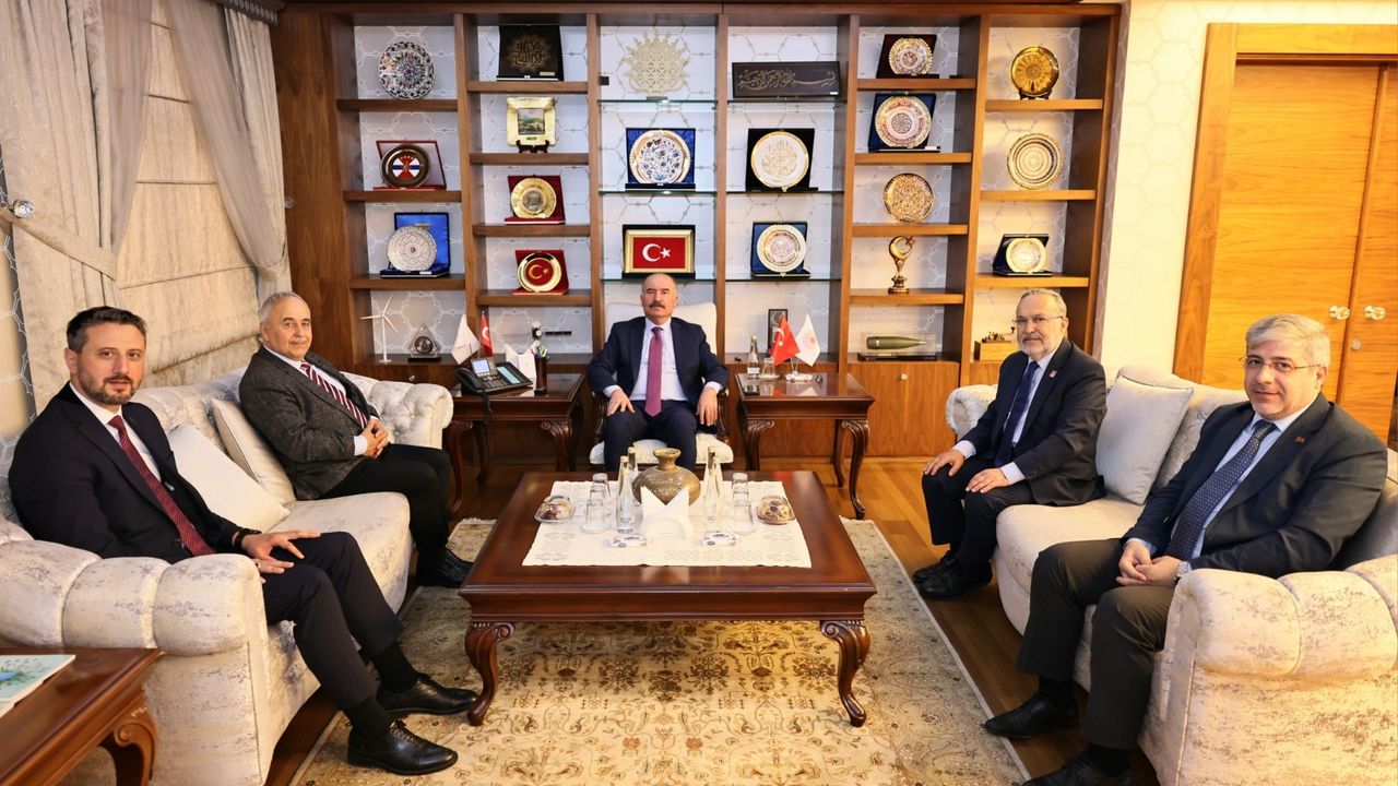 Çalgan ve Aşgın, 15 Temmuz Derneği yöneticilerini ağırladı