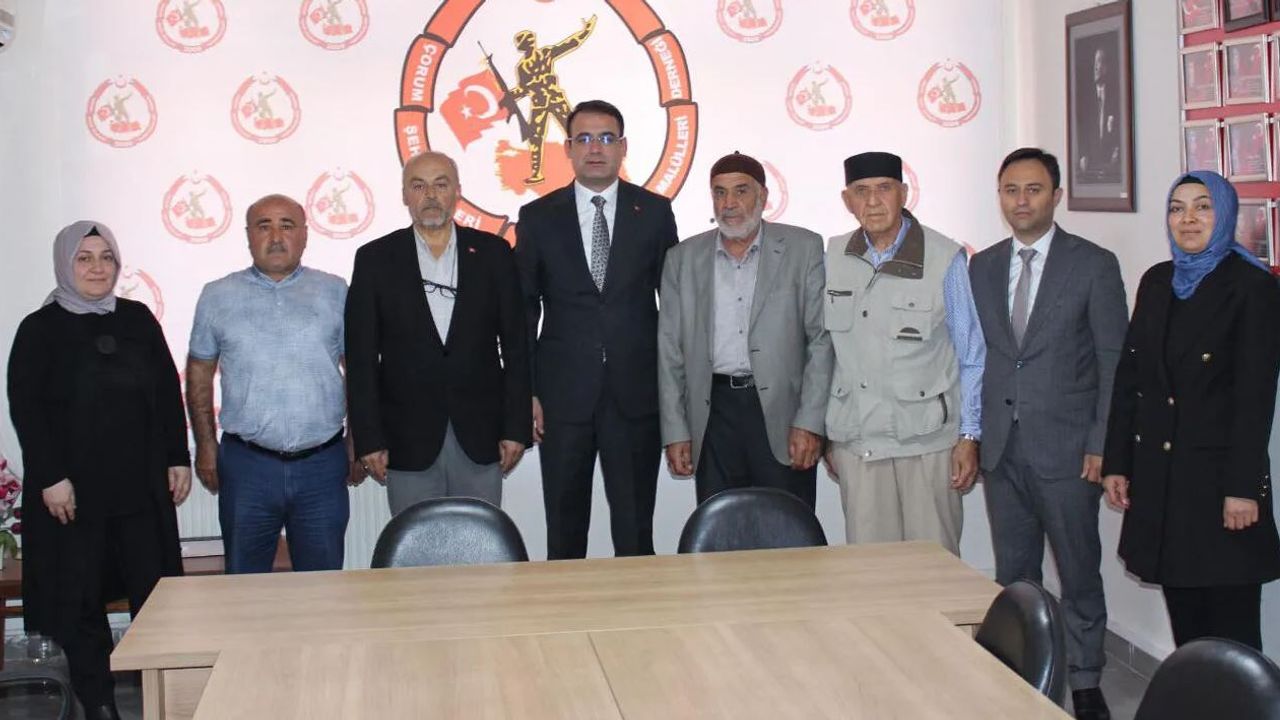 Tök: “Şehitlerimize minnet borçluyuz”