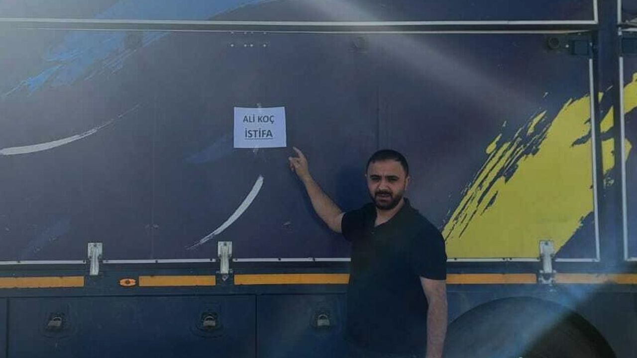 Fenerium Tır’ına yazı yazarak Ali Koç’u istifaya davet etti