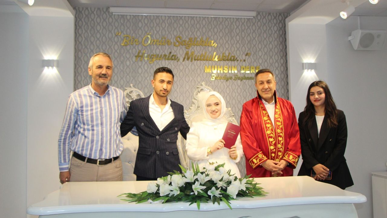 6 ayda 100’ncü nikah
