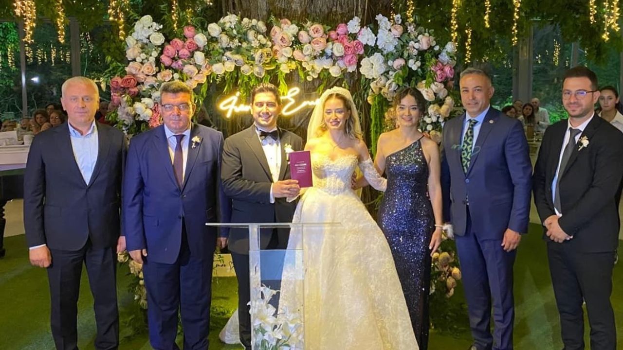İrem & Emre Can çifti  mutluluğa “evet” dedi